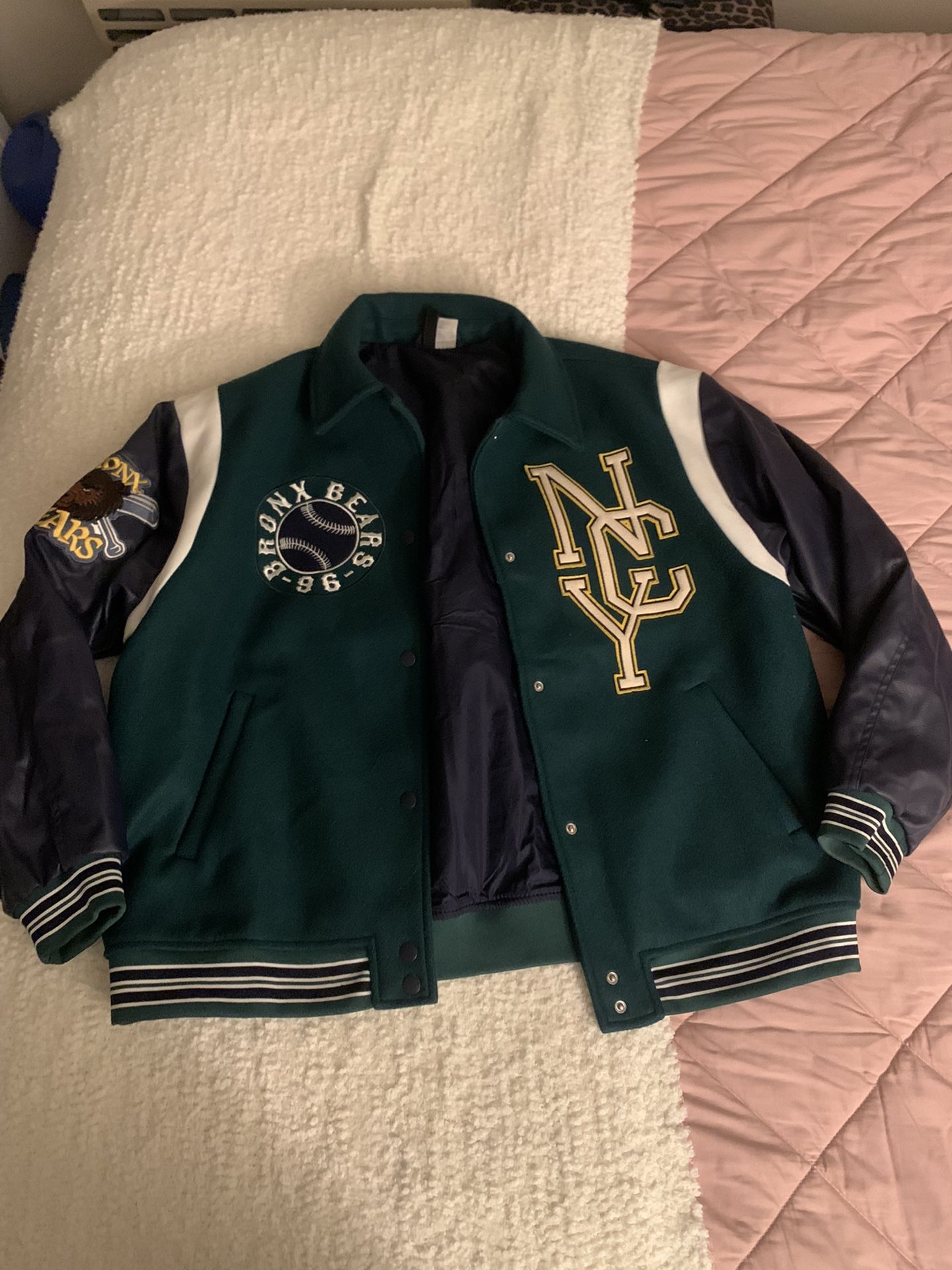 H&M Medium Unisex NYC Bronx Bears Baseball Jacket