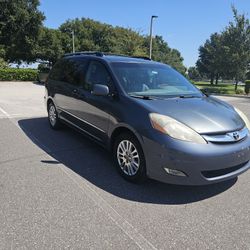 2010 Toyota Sienna