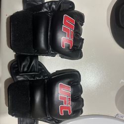 Good Quality UFC Gloves 