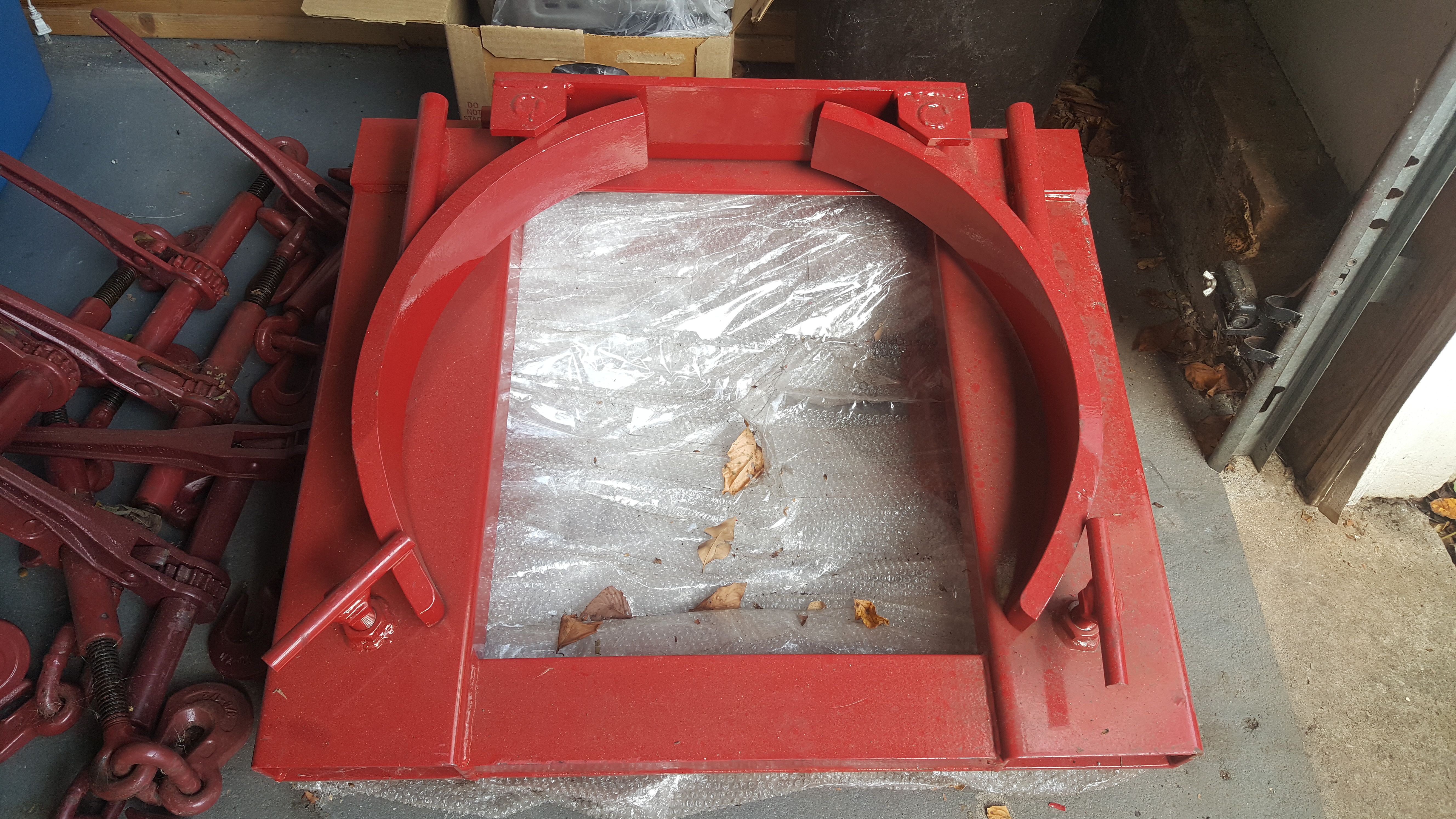 800 lb forklift barrel holder