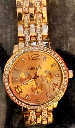 Geneva brass watch with diamonds