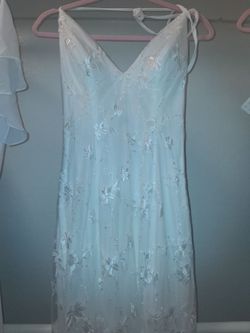 BRAND NEW Pefantal Floral Lace Halter Wedding Dress (Size 6) - Never Worn!