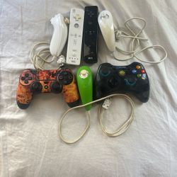 Video Game Controller Lot Nintendo - Xbox - PlayStation 