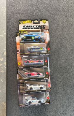 Hot Wheels Circuit Legends Set