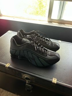 Green  size 13 Nike shox’s