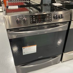 Frigidaire Gallery Black Stainless Steel 30” Front Control Electric Range With Air Fry