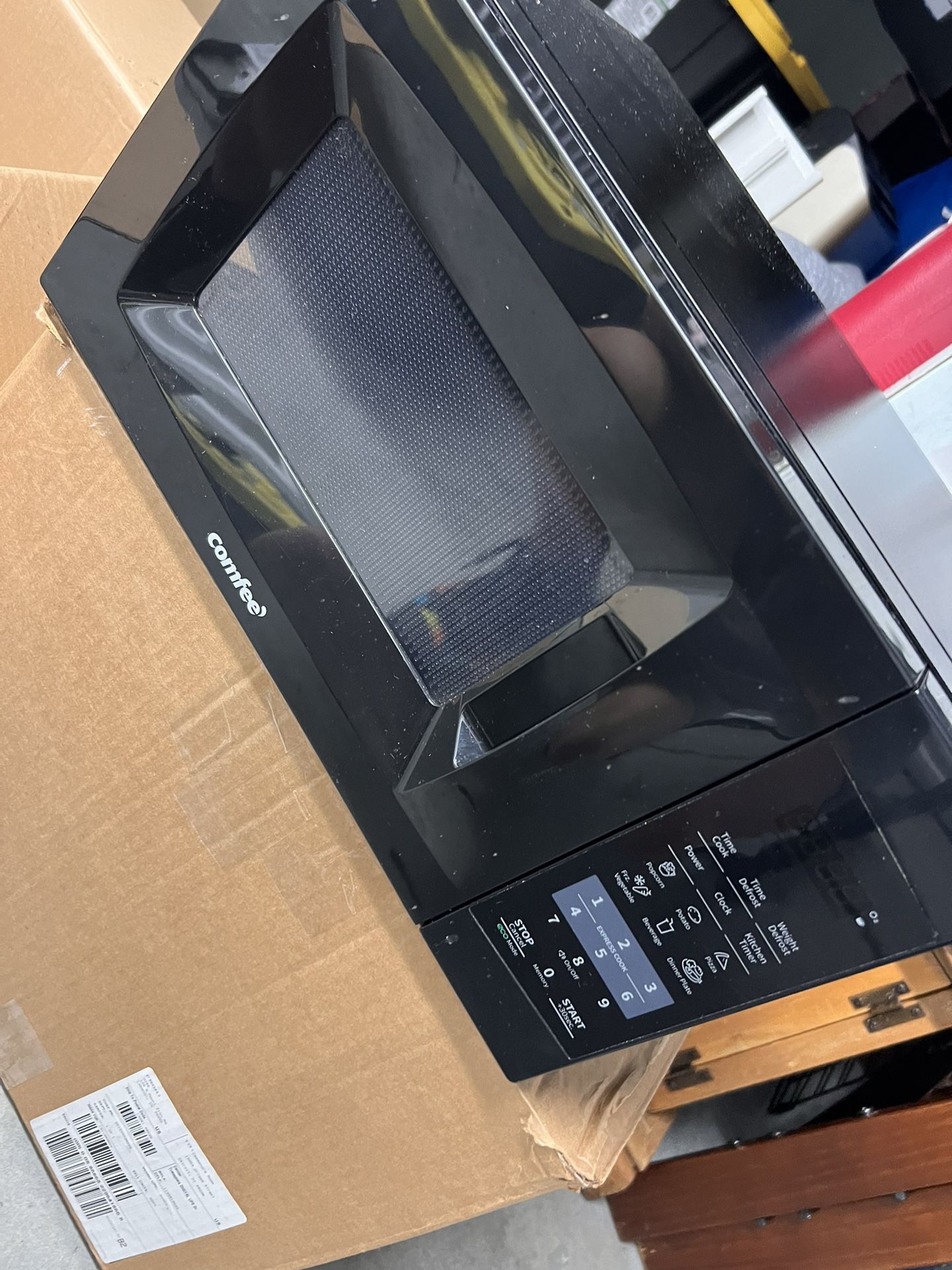 Comfee EM720CPL PMB Countertop Microwave Oven with Sound On/Off ECO Mode and Easy One Touch Buttons 0.7 Cu Ft Black