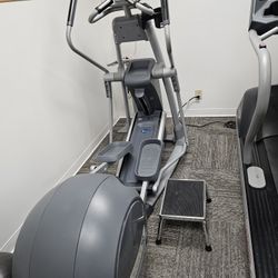 Precor 576i Commercial Elliptical