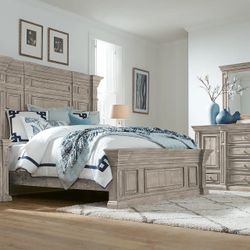 Cindy Crawford Queen Bedroom Set – Dresser, Nightstand, Bed – Gray Wood