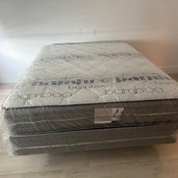 NEW MATTRESS FULL SIZE PLUSH WITH BOX SPRING