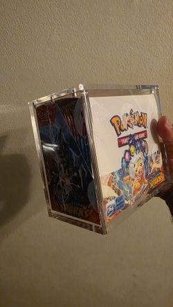 Surging sparks booster box SEALED