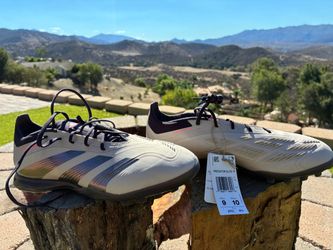 adidas Predator Elite TF (size 9, never worn)