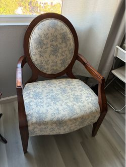Set of 3, (2) accent chairs and small table