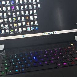 Alienware
Alienware - x15 R2 15.6" FHD Gaming Laptop - 12th Gen Intel Core i7 - 16GB