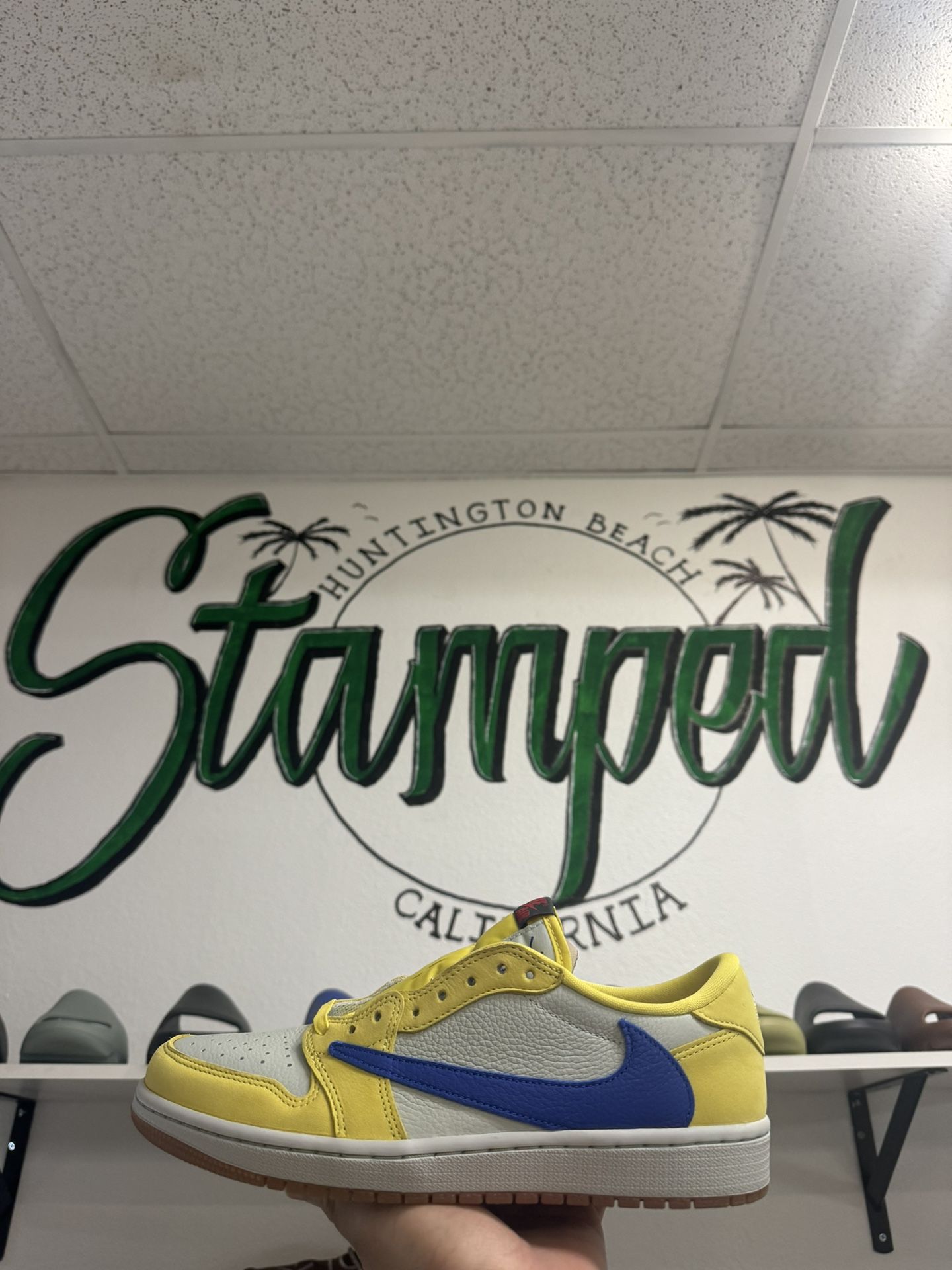 Jordan 1 Low Travis Canary