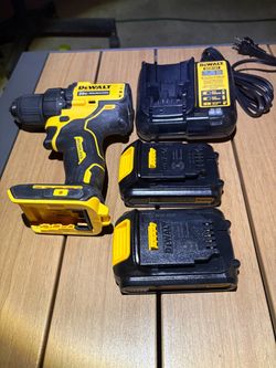 DeWalt 20V Brushless Drill with 2 Batteries and Charger