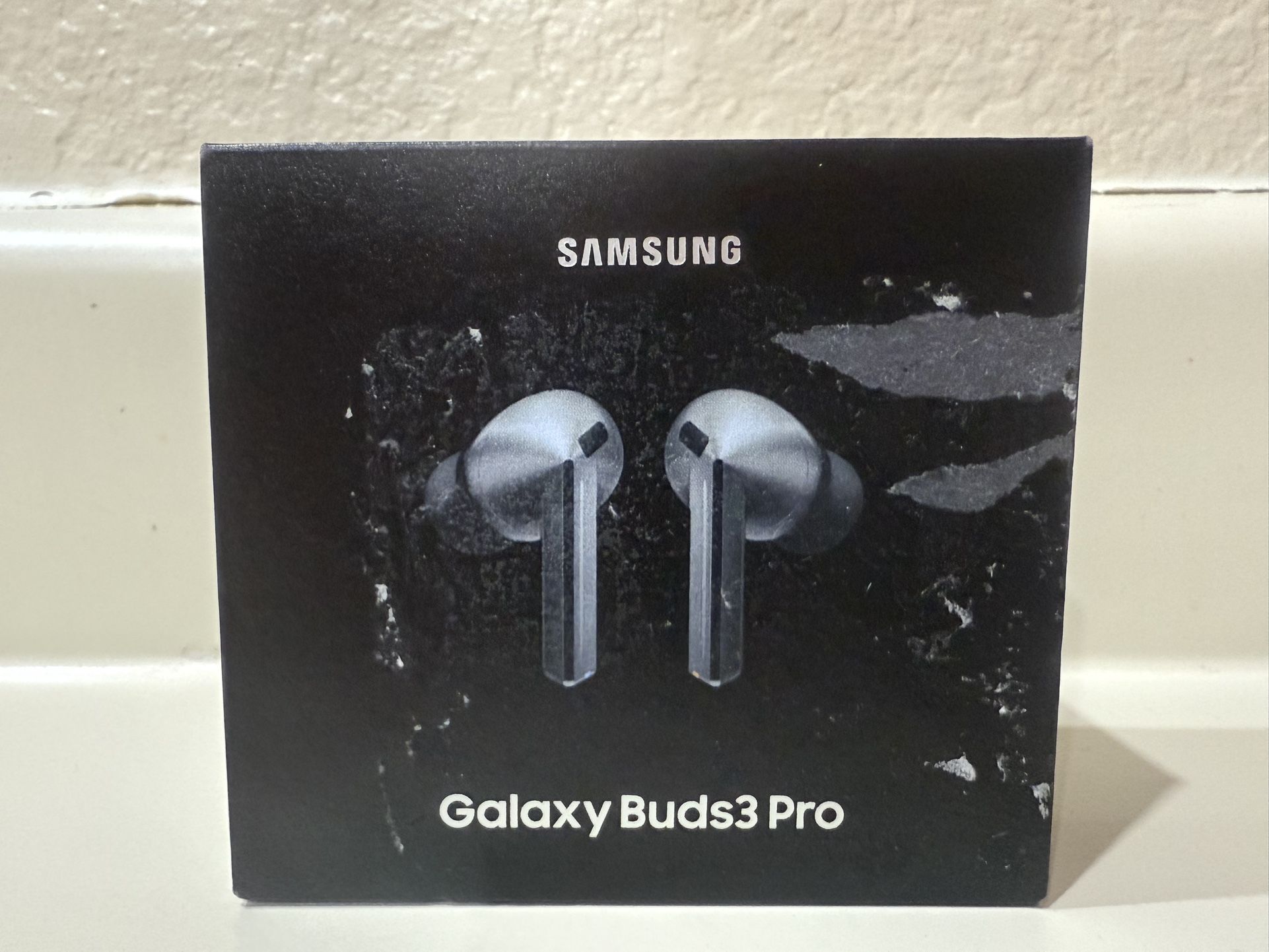Samsung Galaxy Buds3 Pro SM-R630 True Wireless Bluetooth Earbuds New