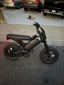 Eskute v100 e-bike (legal e-bike has pedals)