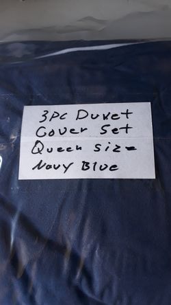 3pc Duvet Cover Queen size Blue in color