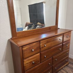 Cherrywood Bedroom Set
