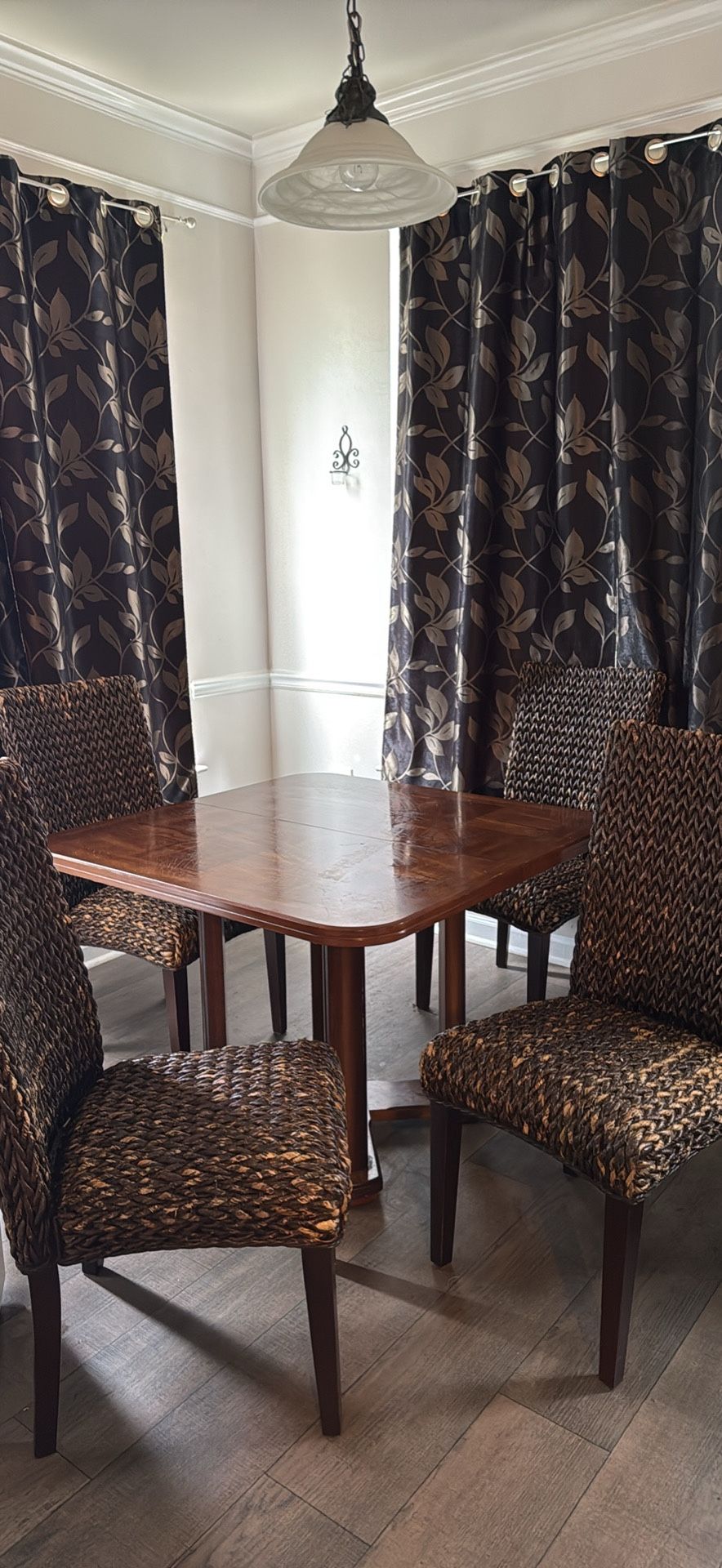 Dining Table With chairs