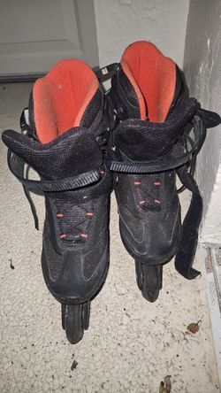 USED ROLLERBLADES  Adult size 9