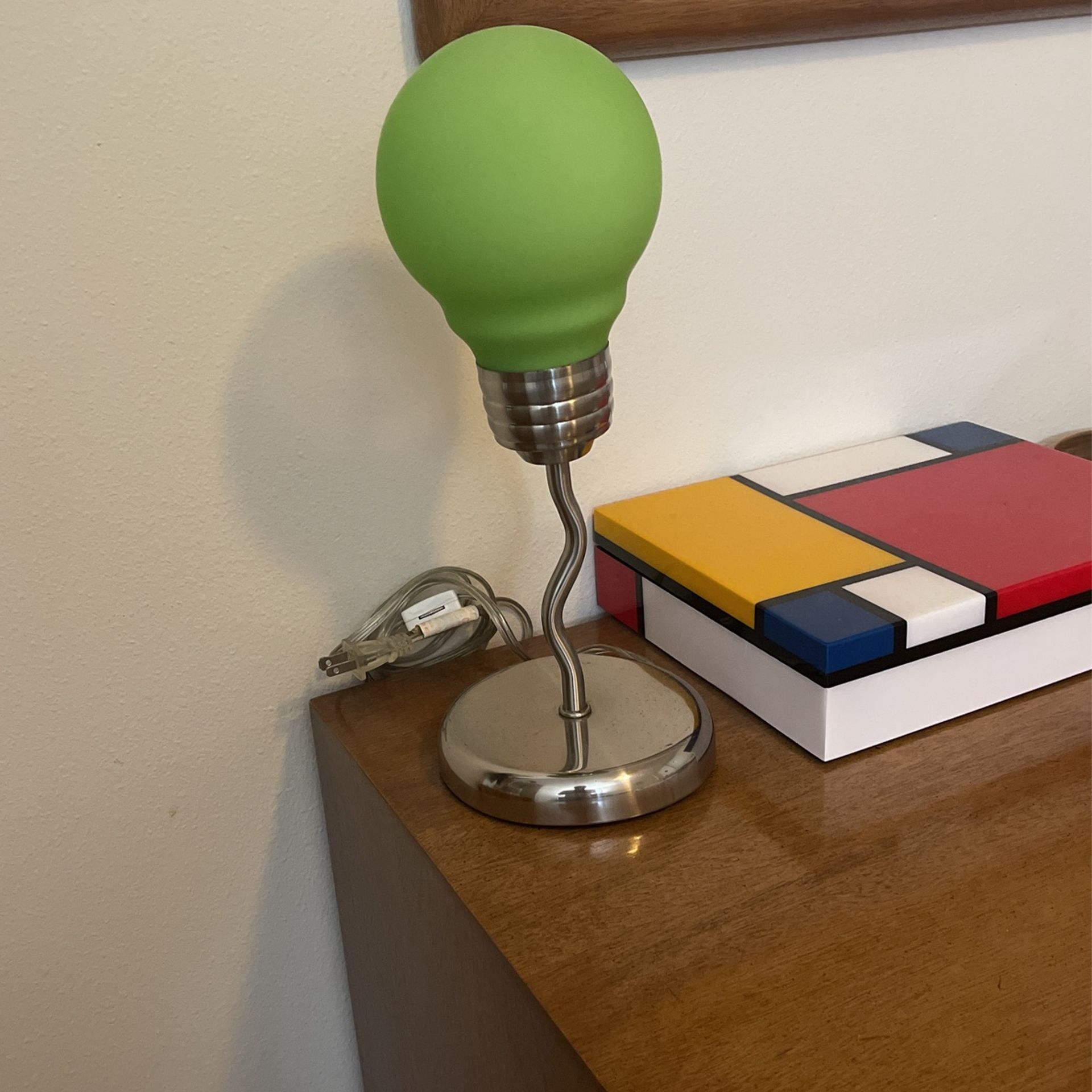 Vintage Postmodern Light Bulb Squiggle Table Lamp Pop Art Y2K Design