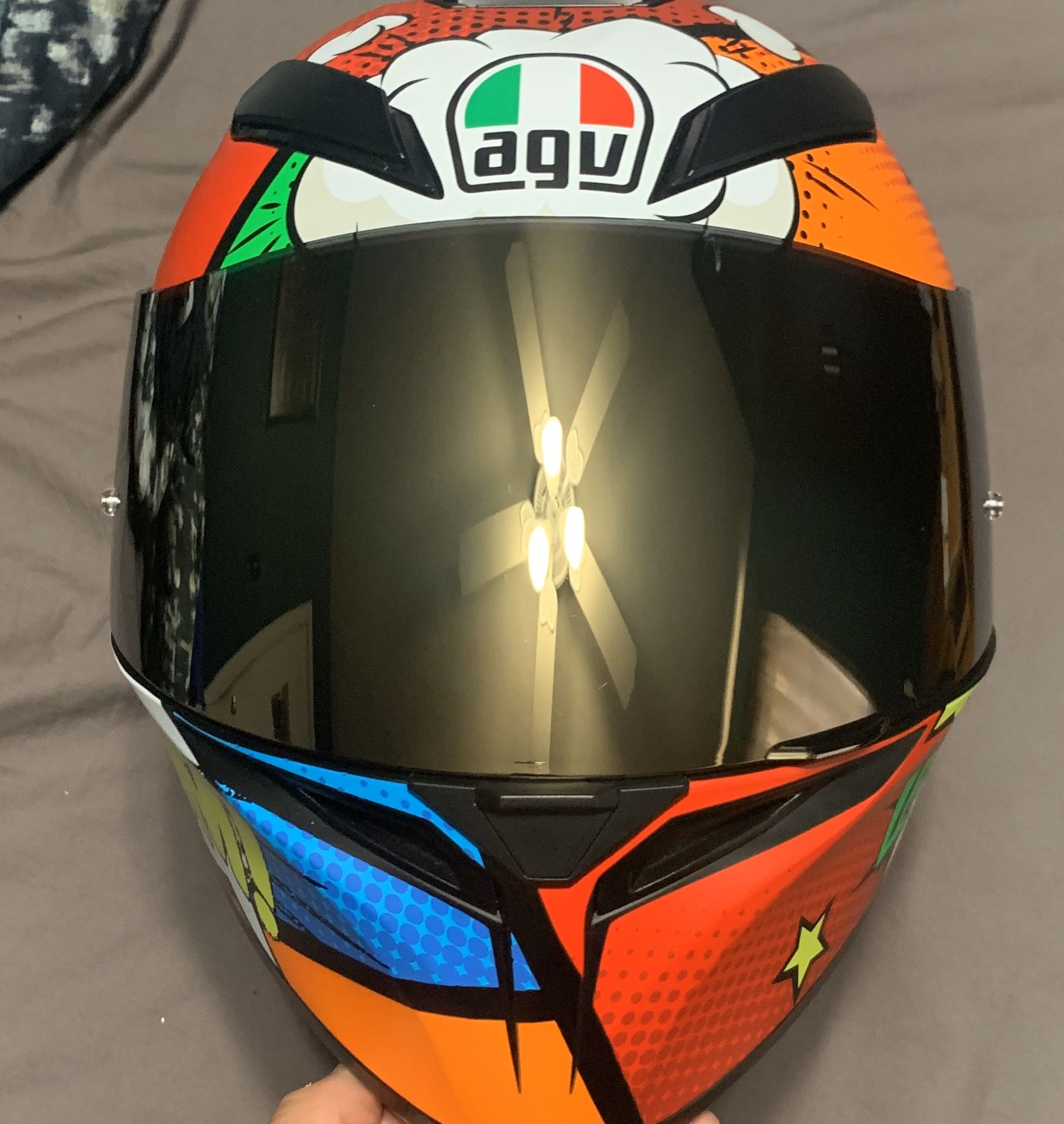 Motorcycle helmet