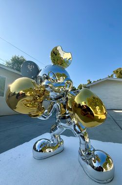 Boxing Mickey Chrome figure 52cm