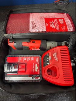 Milwaukee M12 FUEL 1/2” Cordless Ratchet 2558-20 + Battery + Charger – Never Used / Open Box
