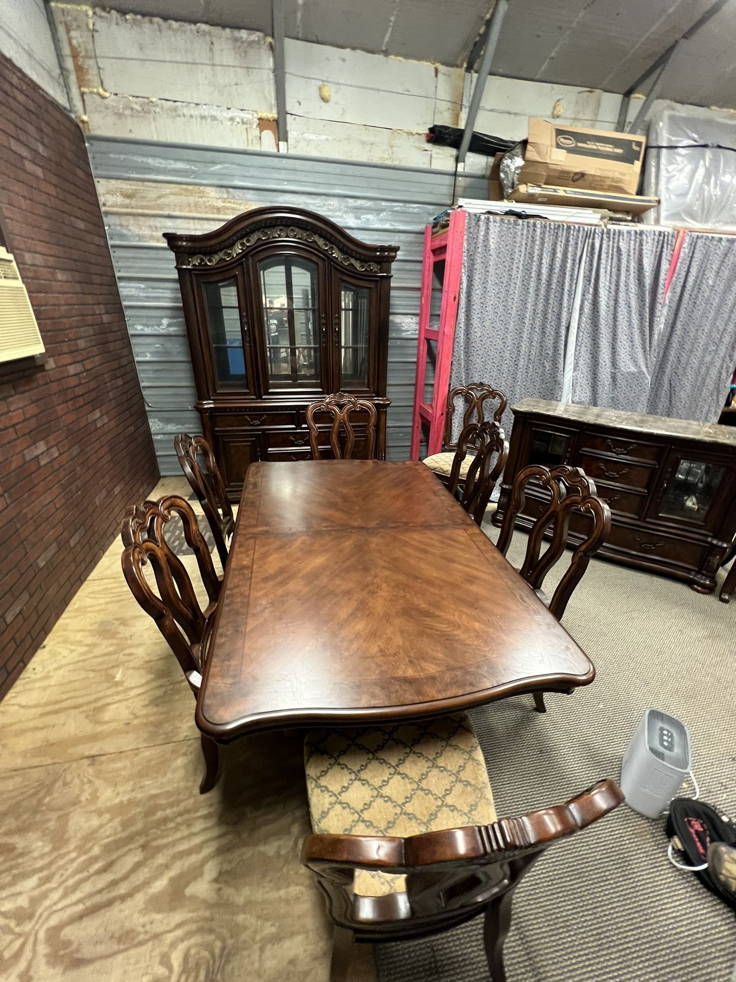 Leefu dining set