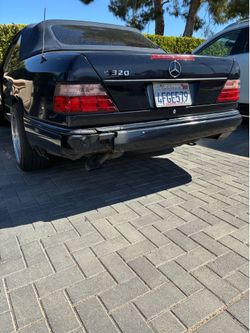 1994 Mercedes-Benz E320