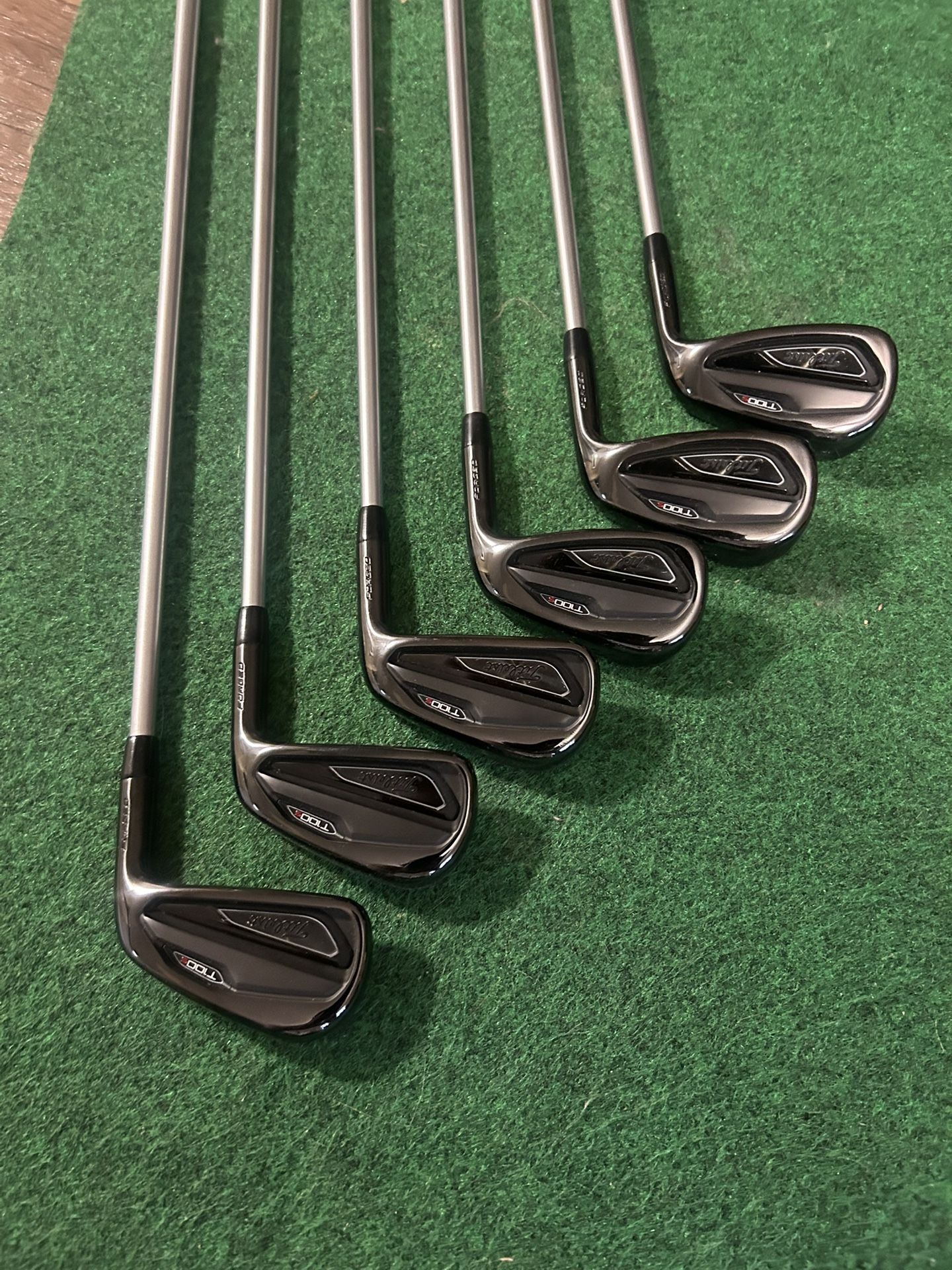 Titleist T100s Golf Clubs Iron Set 5-pw