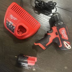 M12 Milwaukee Hammer Drill 