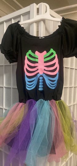 Skeleton dress size M 7-8