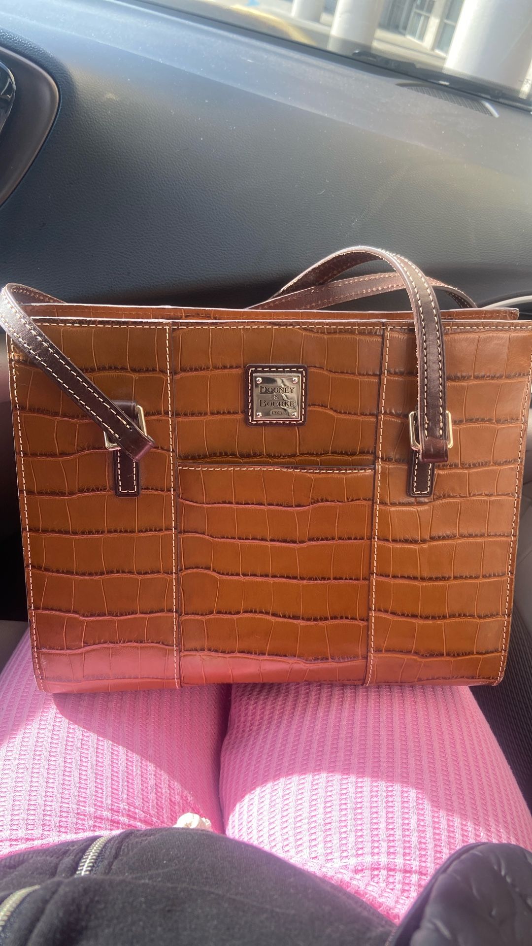 dooney and bourke purse 