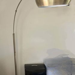 Contemporary Floor Lamp in White Marble/Antique Brass Metal