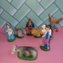 Vintage  6 Pieces For Manger 