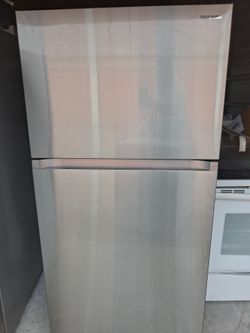 Samsung refrigerator works but missing both crisper drawers
