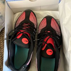 Nike  Size 8.5 