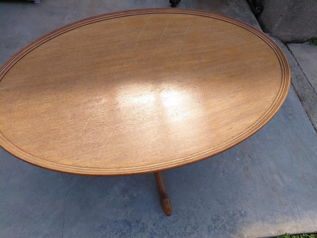Table, Vintage Small Oval