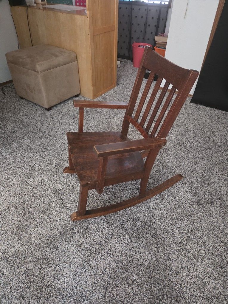 Kids Antique Ricking Chair