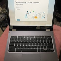 Acer Chromebook Spin 13 CP713 13.5"| i3 8th Gen @ 3.40Ghz, 8GB RAM , 4670mAh Battery . Battery Health 78% .   X360 Convertible Touch Screen. Comes wit