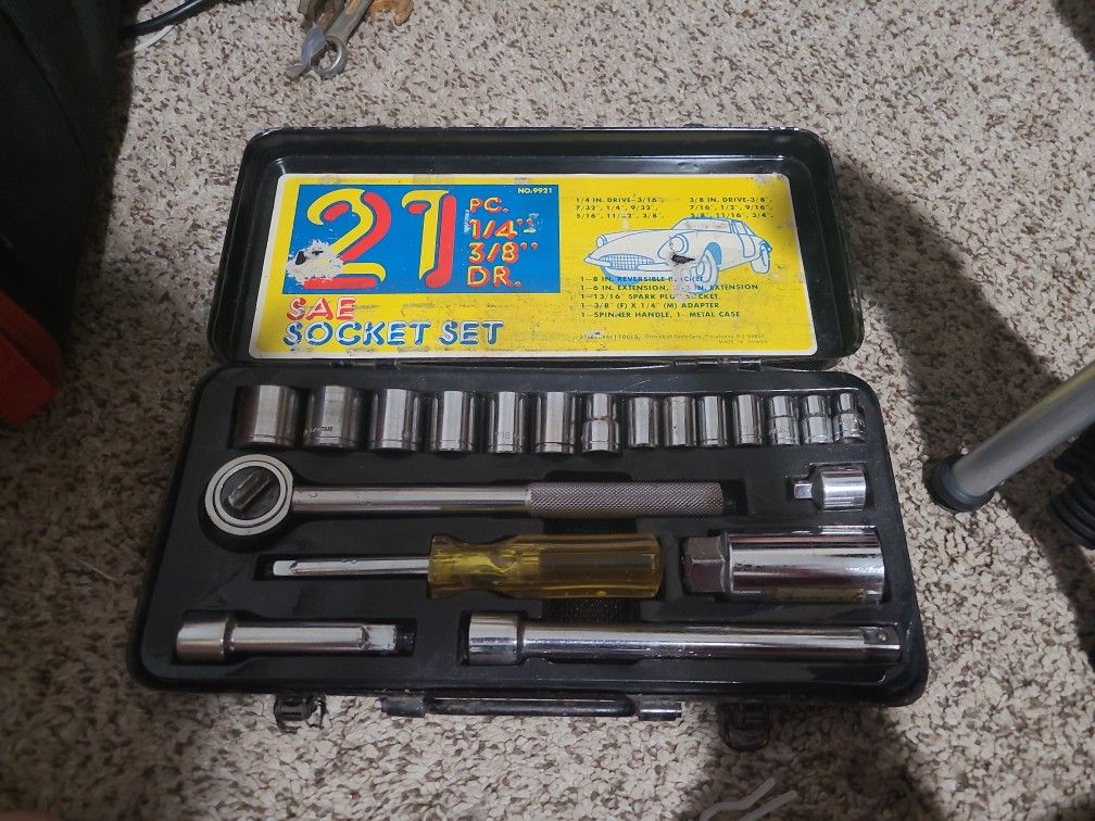 Vintage 21pc 1/4. 3/8 Dr
