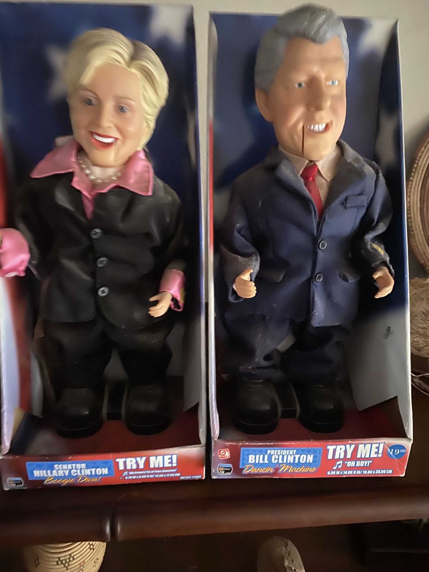 Bill and Hillary Clinton singing & dancing Dolls: Collectible, in box, BOTH for