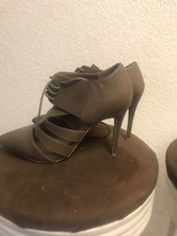 Wild divas woman’s heels