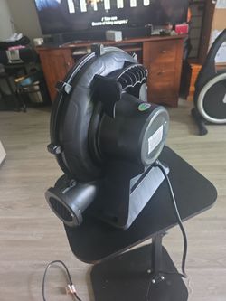 Air machine for inflatable