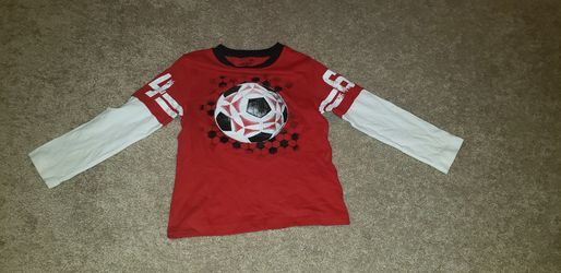 Boys shirt size 5/6 medium