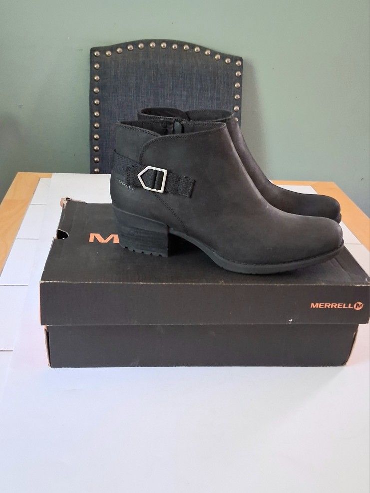 New Merrell shiloh II Bluff Black Womens Booties / boots Size 10. J001720