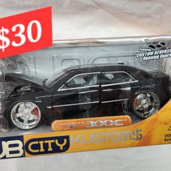 Chrysler 300 JADA TOYS 1/24 SCALE DIECAST METAL 